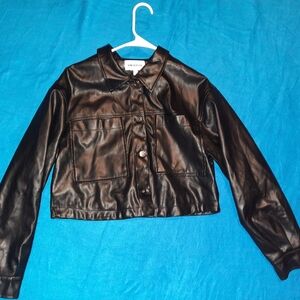 Vigoss Black Leather Jacket Cropped Style